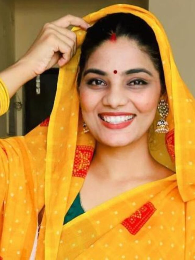 Neha Singh Rathore का विवादित Video: FIR दर्ज